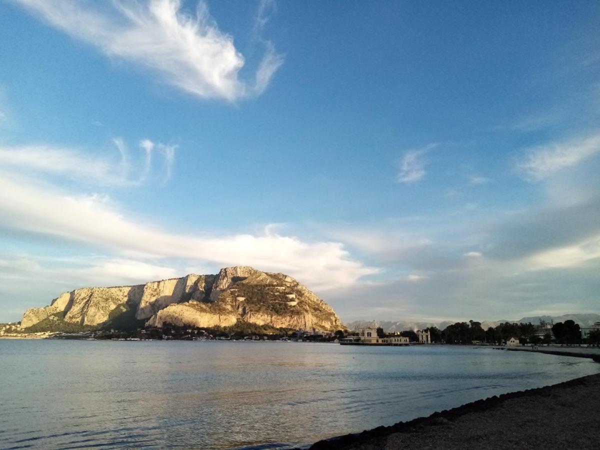 Casa Rosamarina Apartment Mondello Bagian luar foto